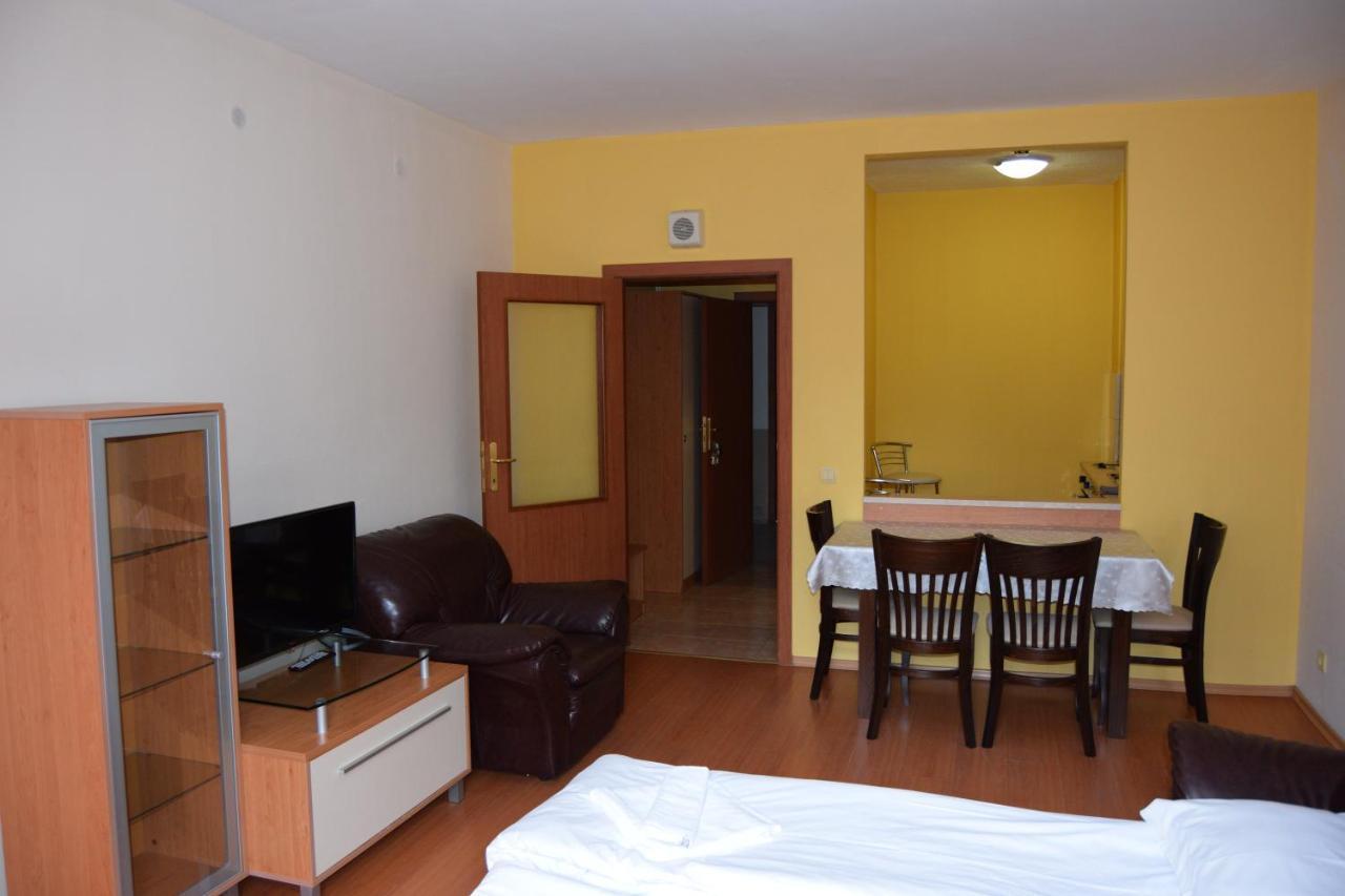 Persey Flora Apartments Borovets Eksteriør billede
